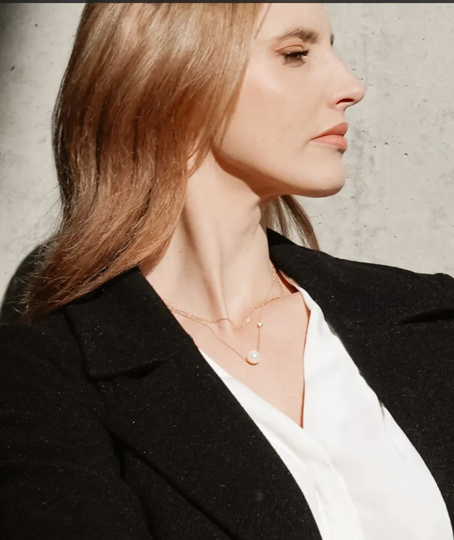 Tulip Lily Pilly Necklace