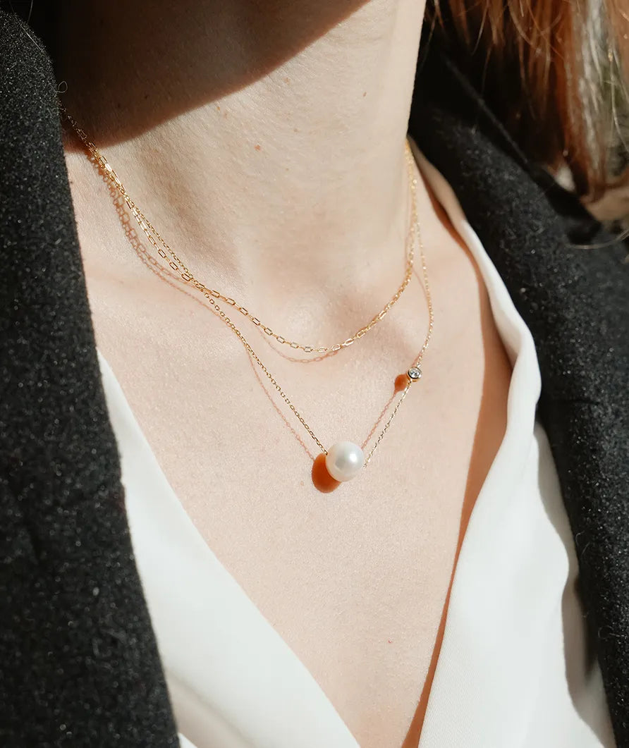 Tulip Lily Pilly Necklace